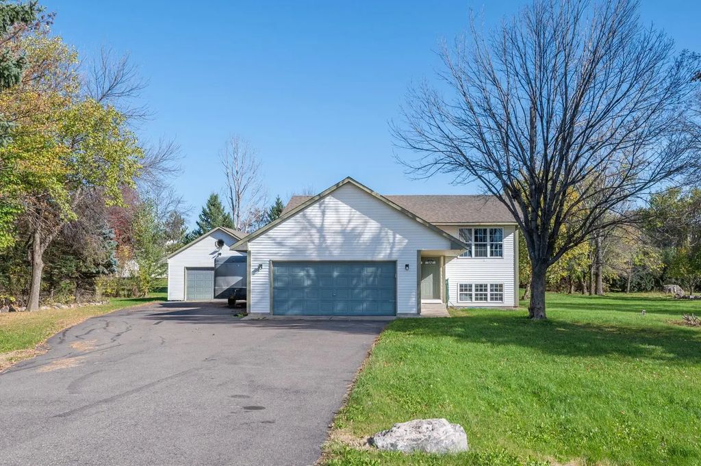 7614 Labeaux Avenue Ne, Otsego