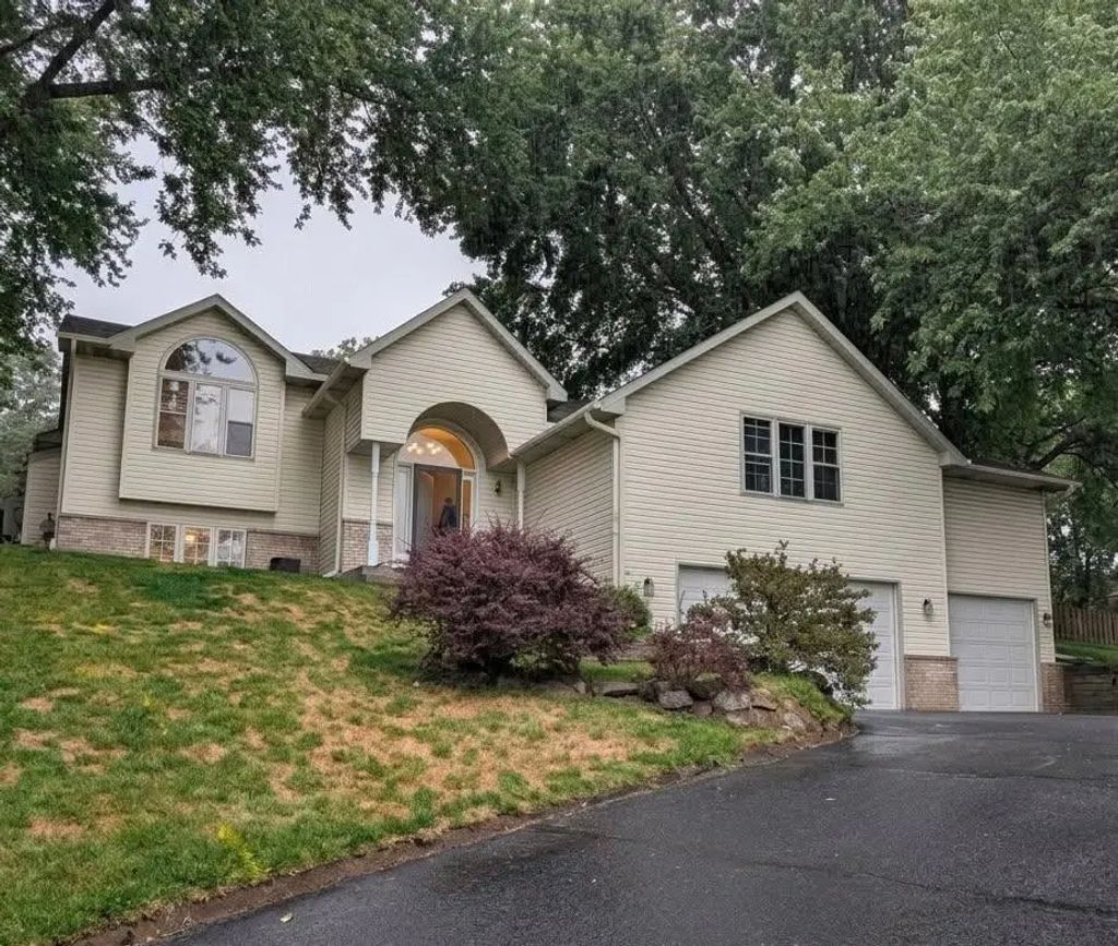 2975 Egan Avenue, Eagan