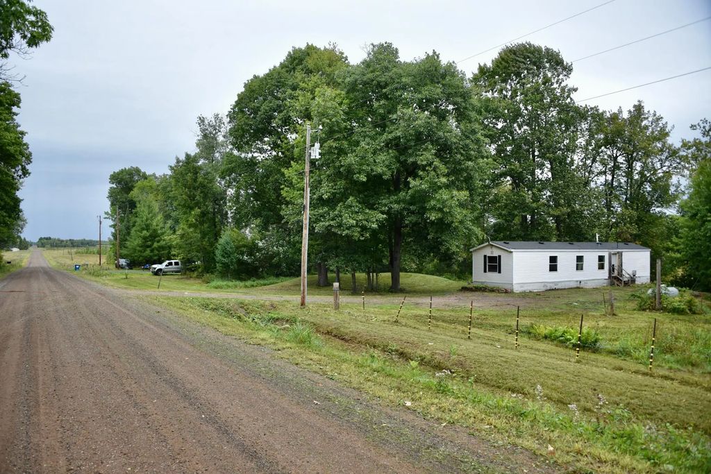 2464 Sherwood Street, Brook Park
