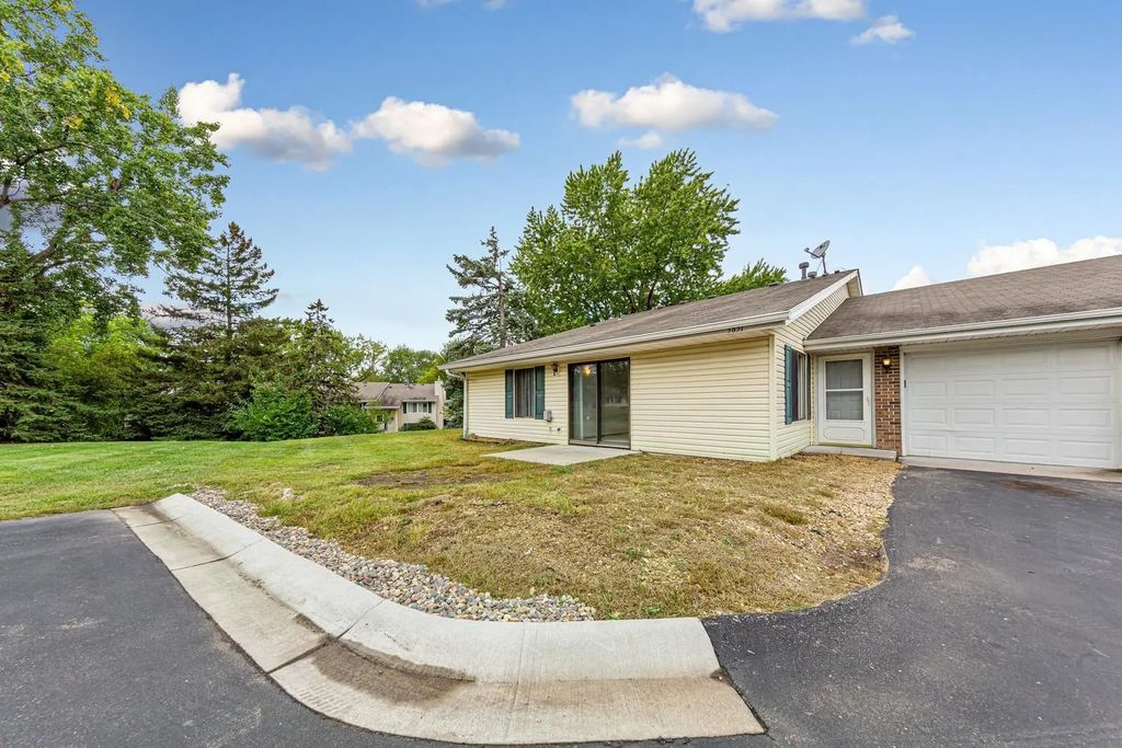 3831 Heather Drive, Eagan