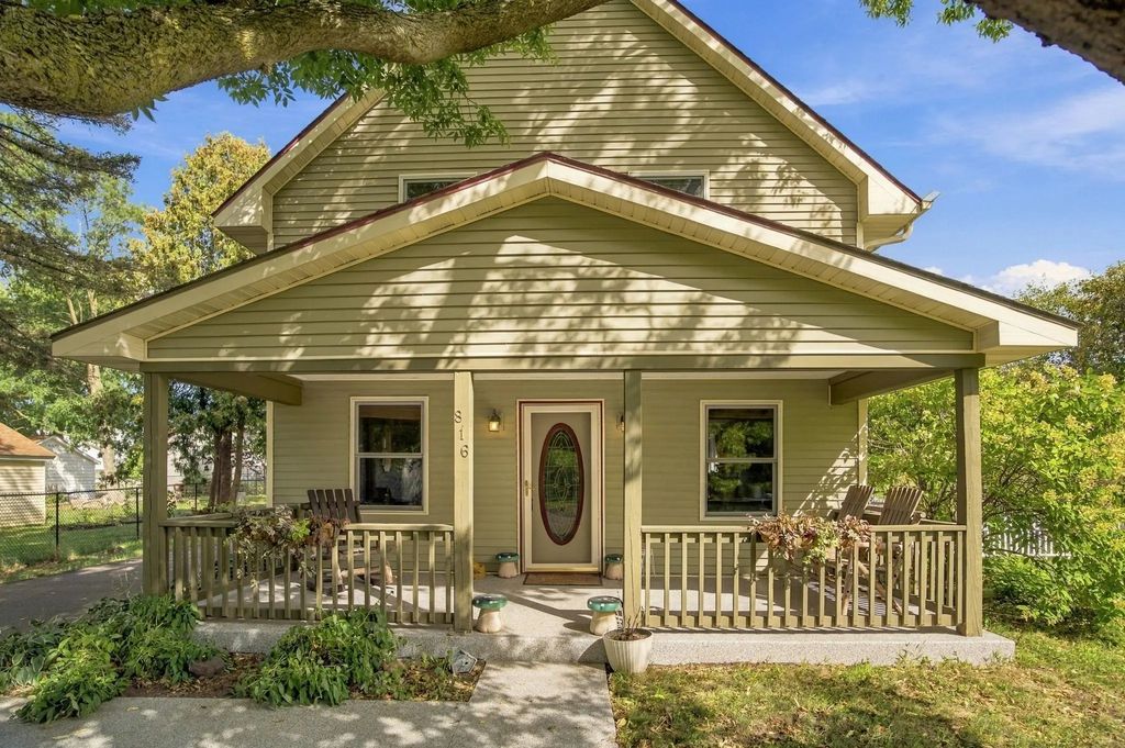 816 Saint Croix Street, Prescott