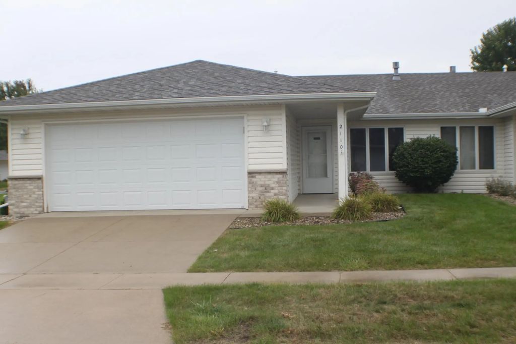 2110 Mcquillan Court Se, Rochester