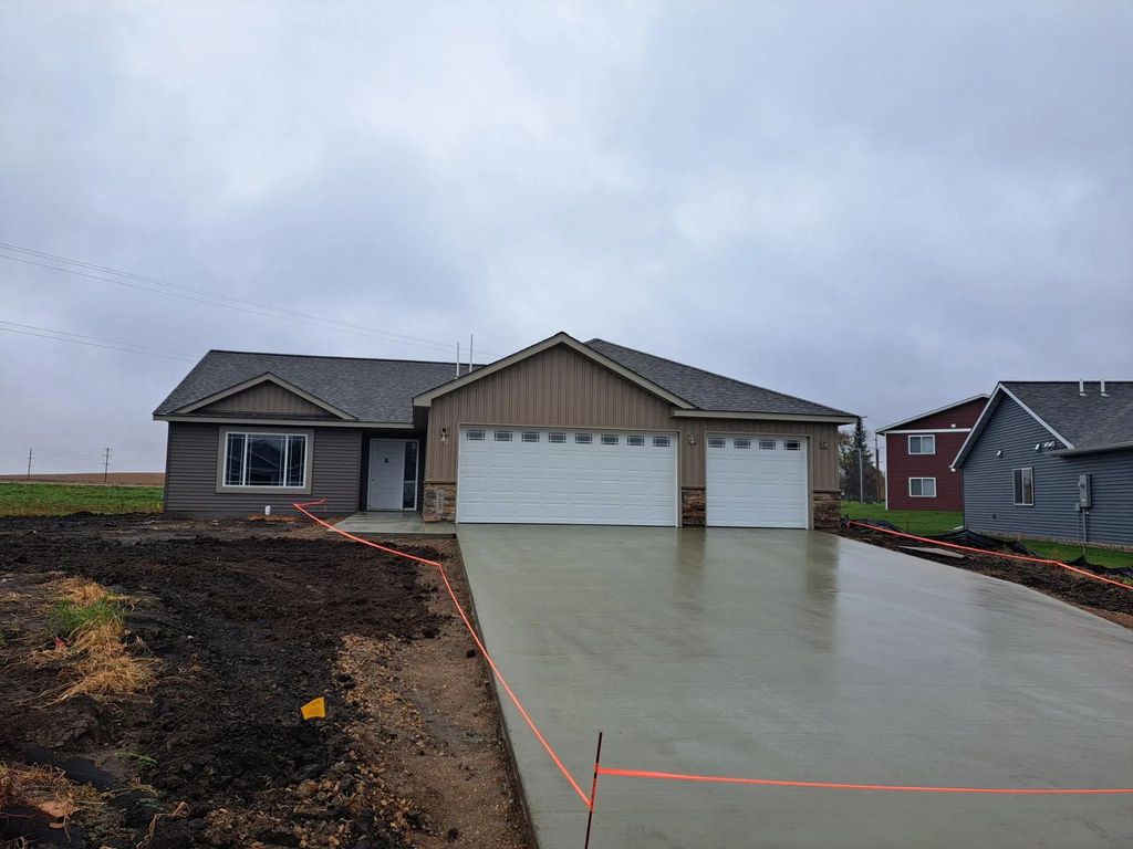 653 Daisy Court, Lake Crystal