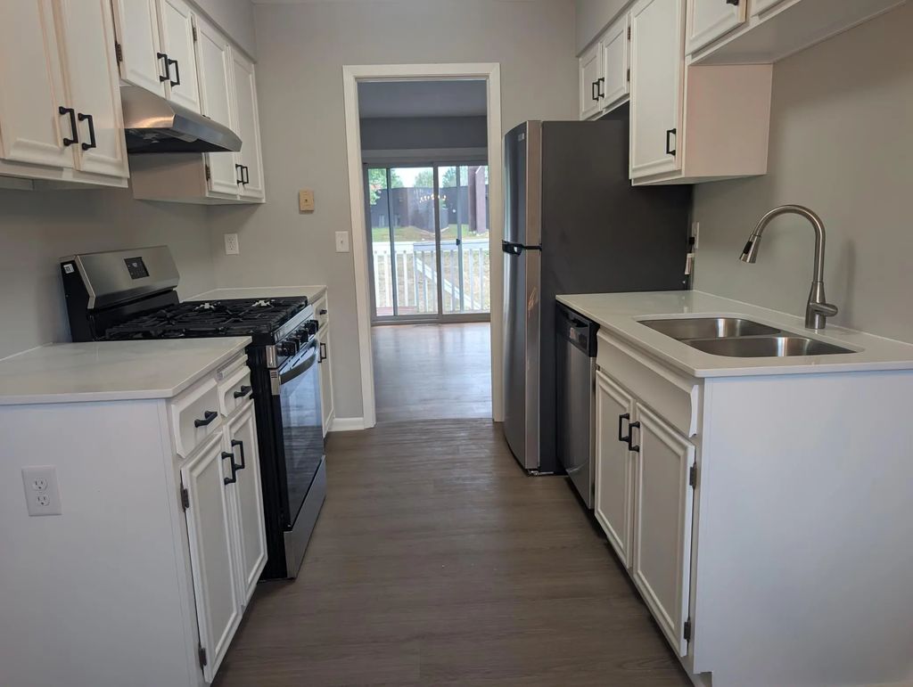 7427 143rd Street Court, Apple Valley