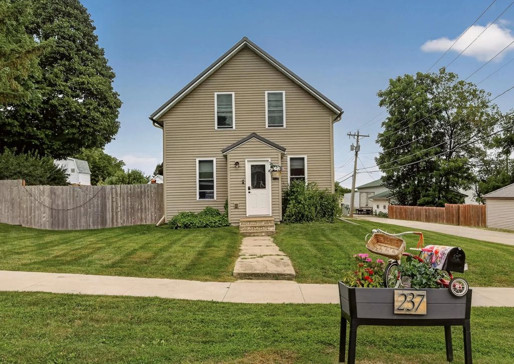 237 W 14th Street, St Charles