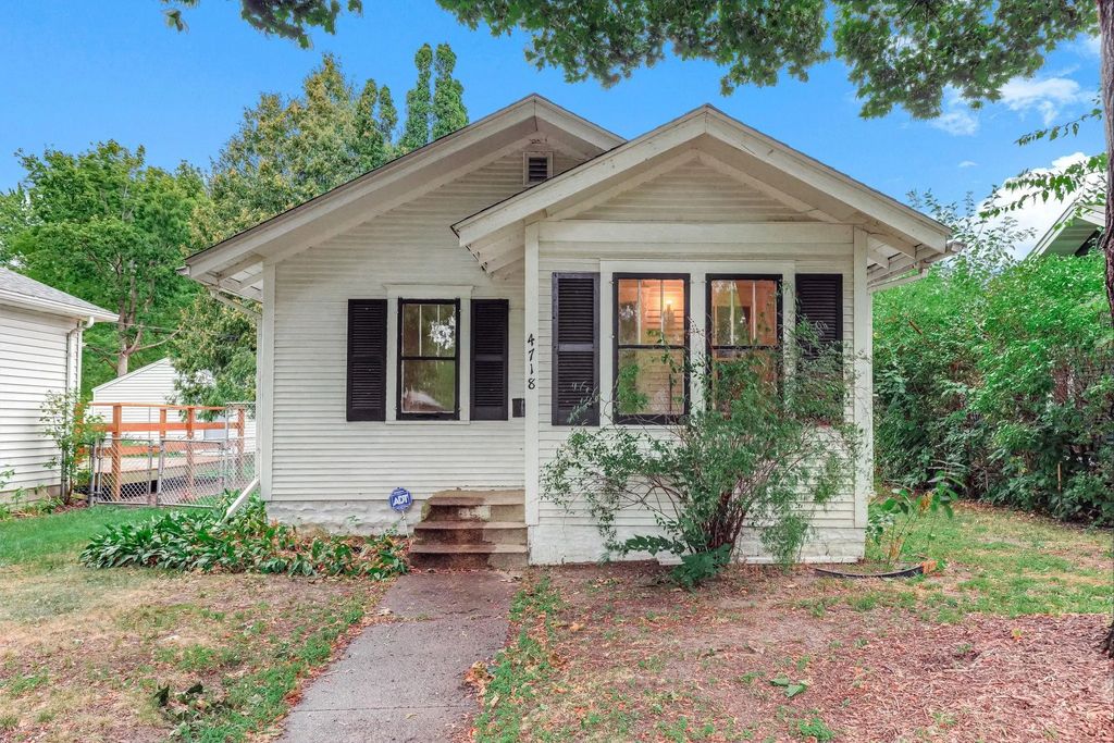 4718 Dupont Avenue N, Minneapolis