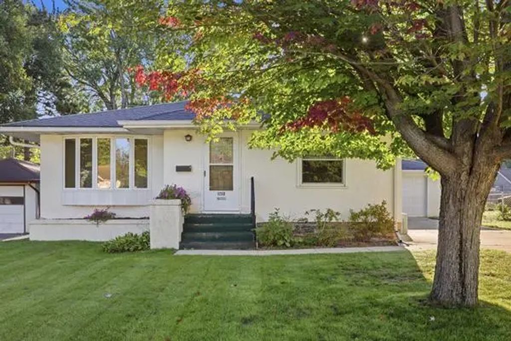 1212 8th Avenue Ne, Brainerd