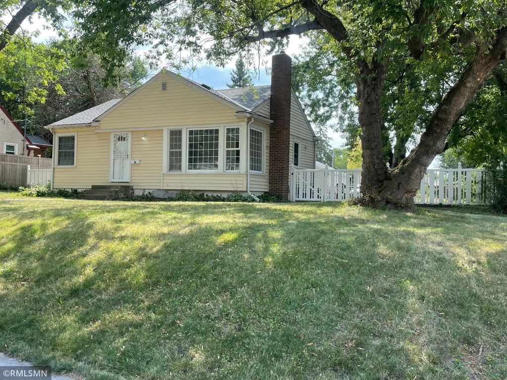 1600 37th Avenue Ne, Minneapolis