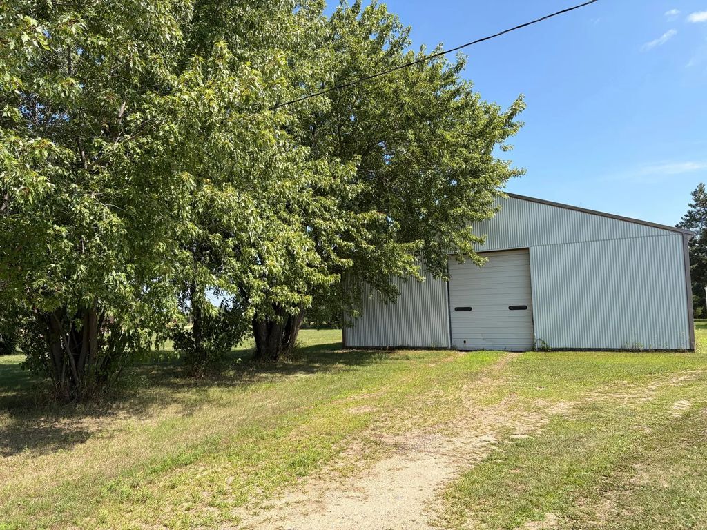 17938 Us Highway 71, Long Prairie