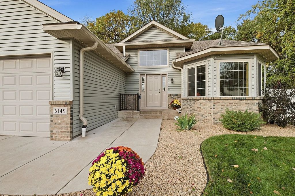 6149 384th Lane, North Branch