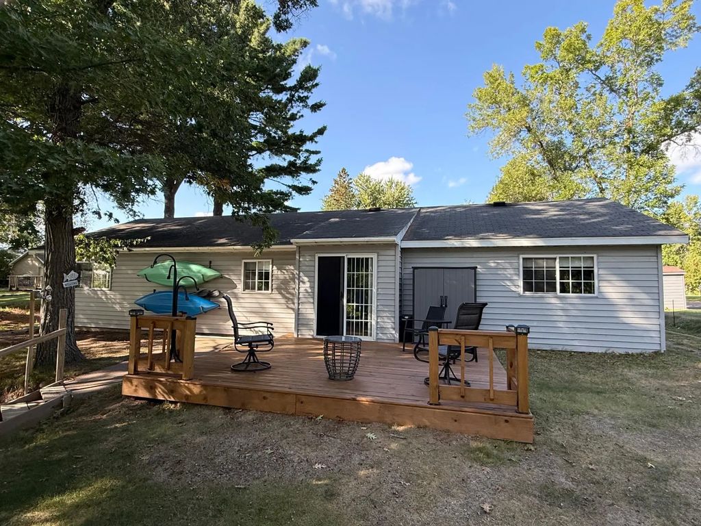 2727 26 7/8 Avenue, Mikana