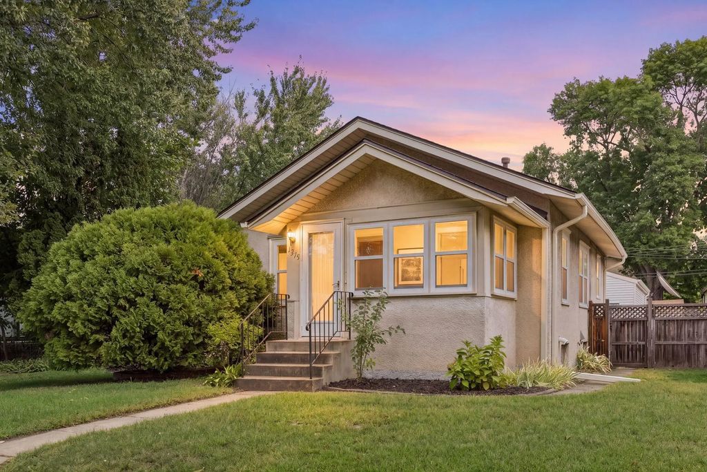 5519 38th Avenue S, Minneapolis