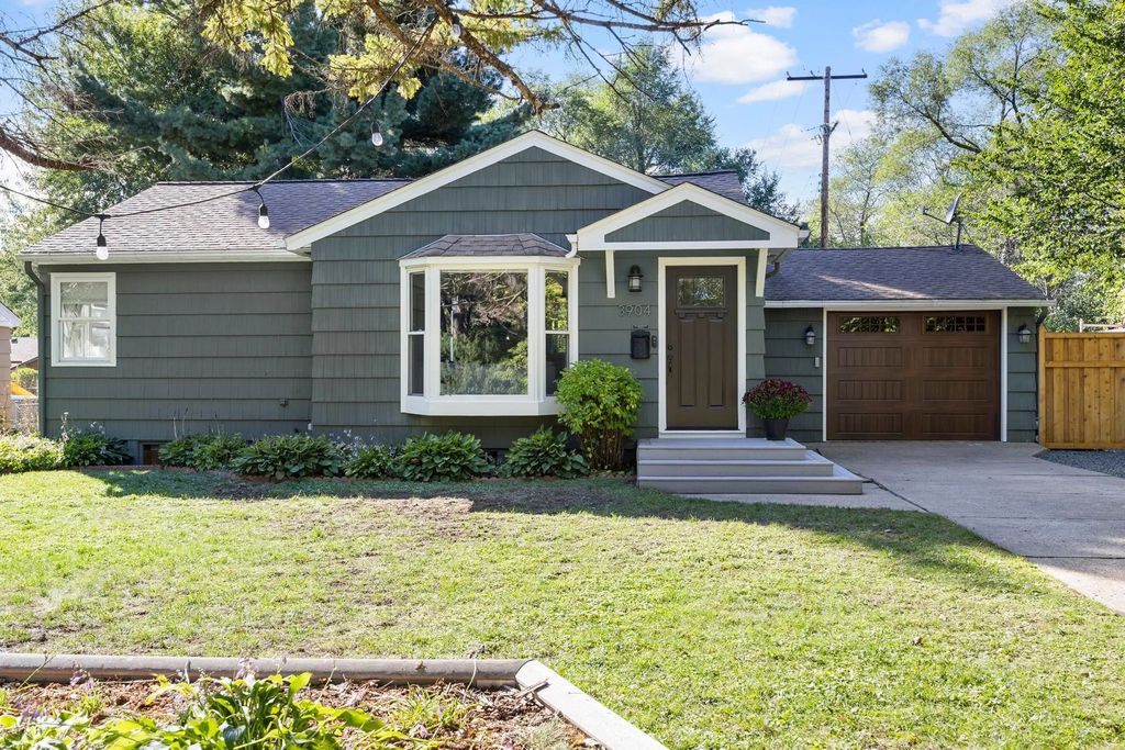 3904 Brunswick Avenue S, Saint Louis Park