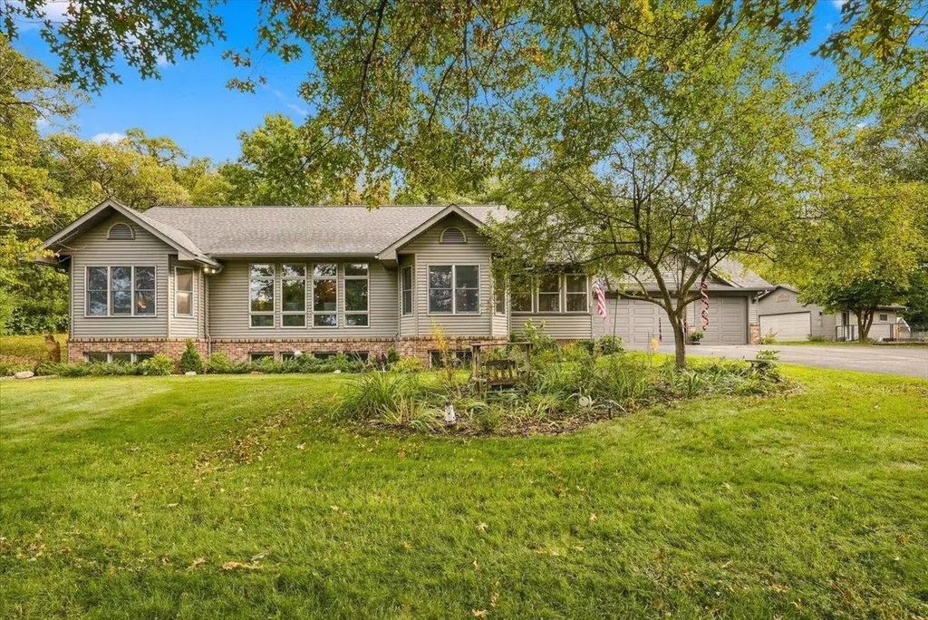 1234 County Road J, River Falls