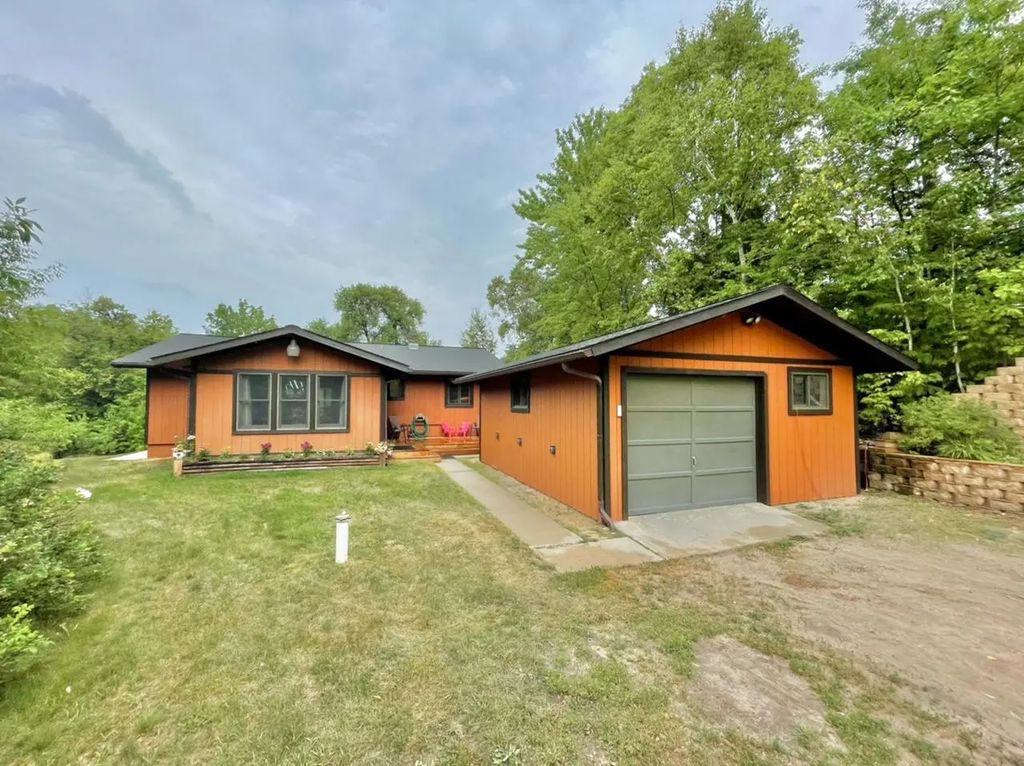 38258 Deer Lake Way, Grand Rapids