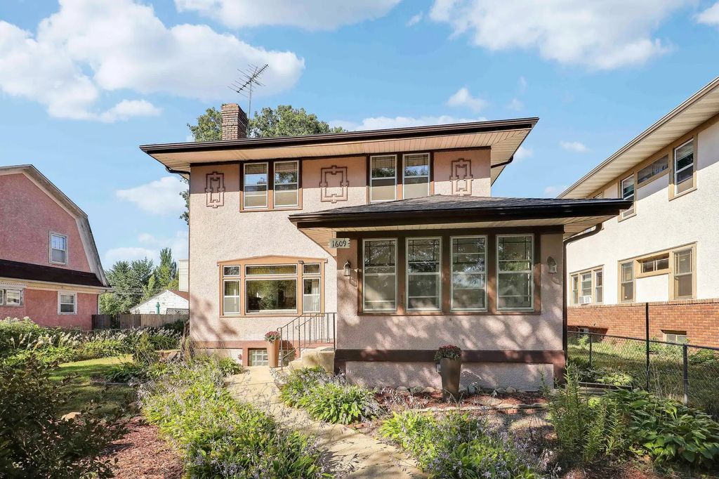 1609 Oliver Avenue N, Minneapolis