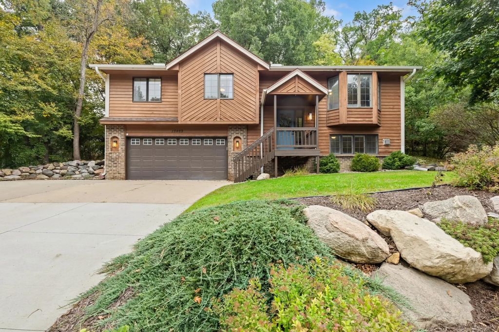 15469 Fish Point Road Se, Prior Lake