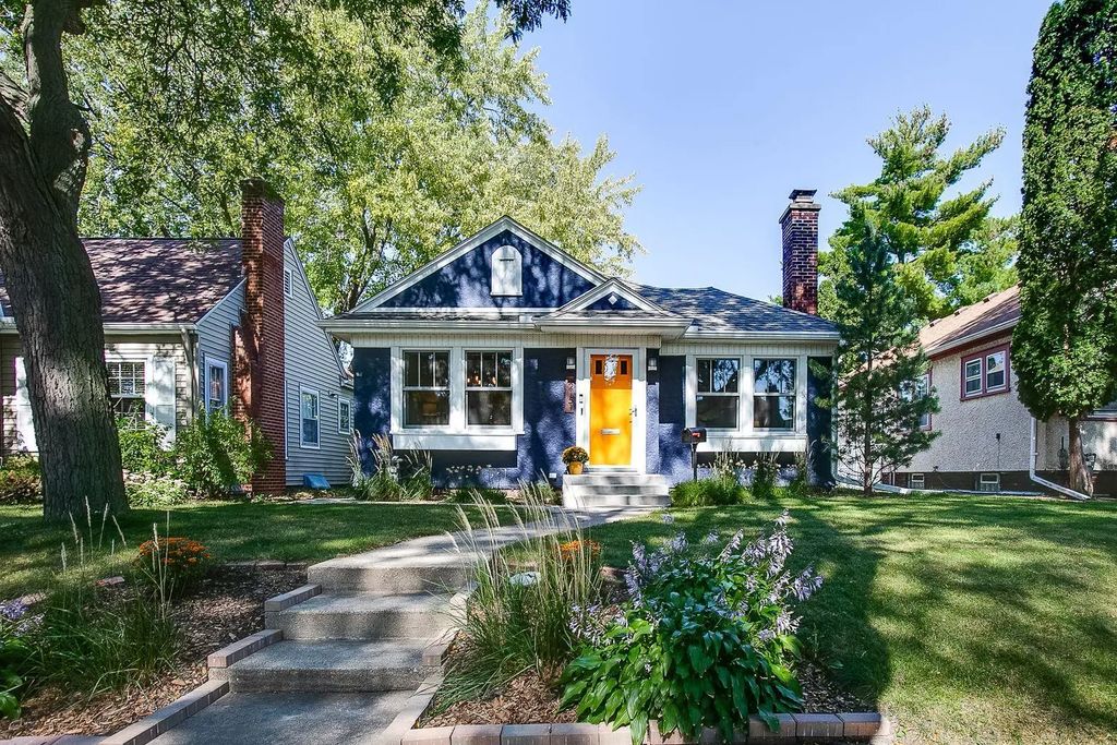 2151 Eleanor Avenue, Saint Paul