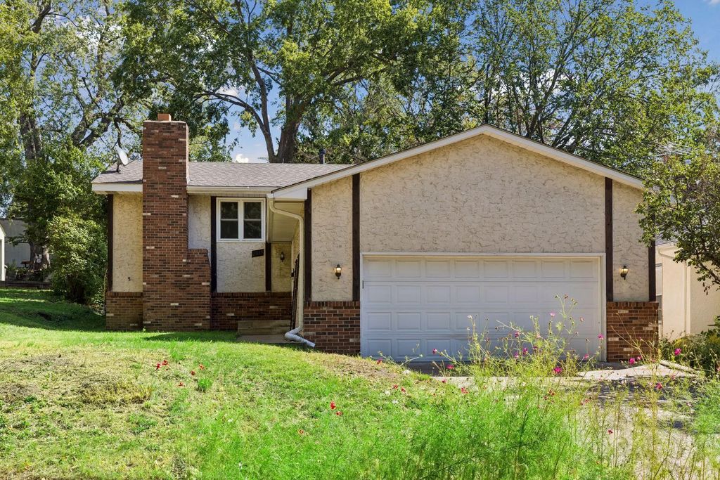 2215 Lincoln Street Ne, Minneapolis