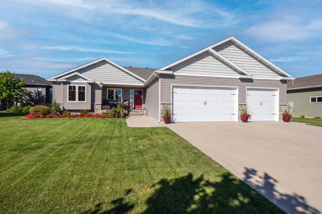 3429 55th Street S, Fargo