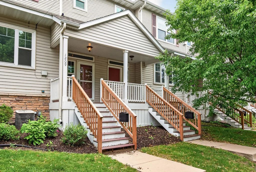 1807 3rd Street Ne, Minneapolis