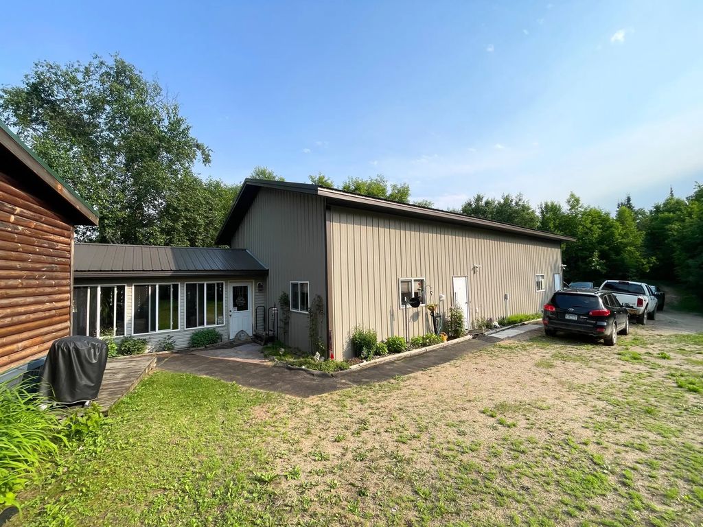 38953 Ada Beach Road S, Waubun