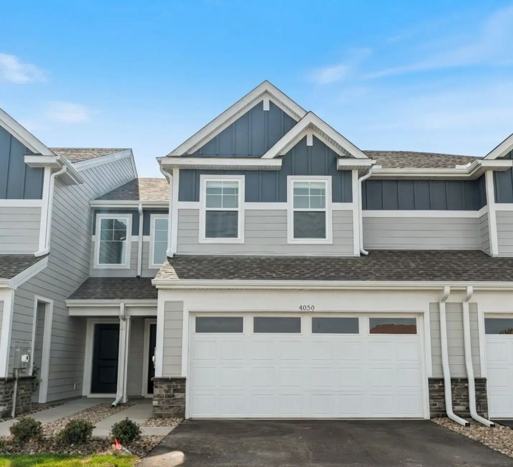 4050 Hayward Avenue N, Oakdale