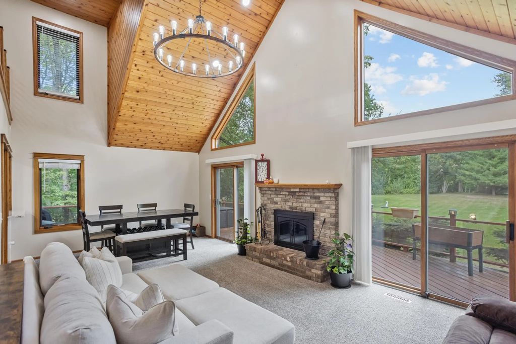11172 198th Avenue Nw, Elk River