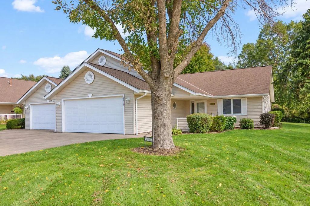 3253 Riverwood Drive, Hastings