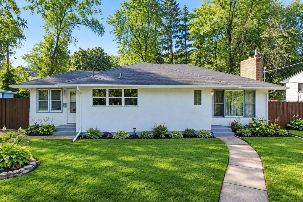 1476 Burns Avenue, Saint Paul
