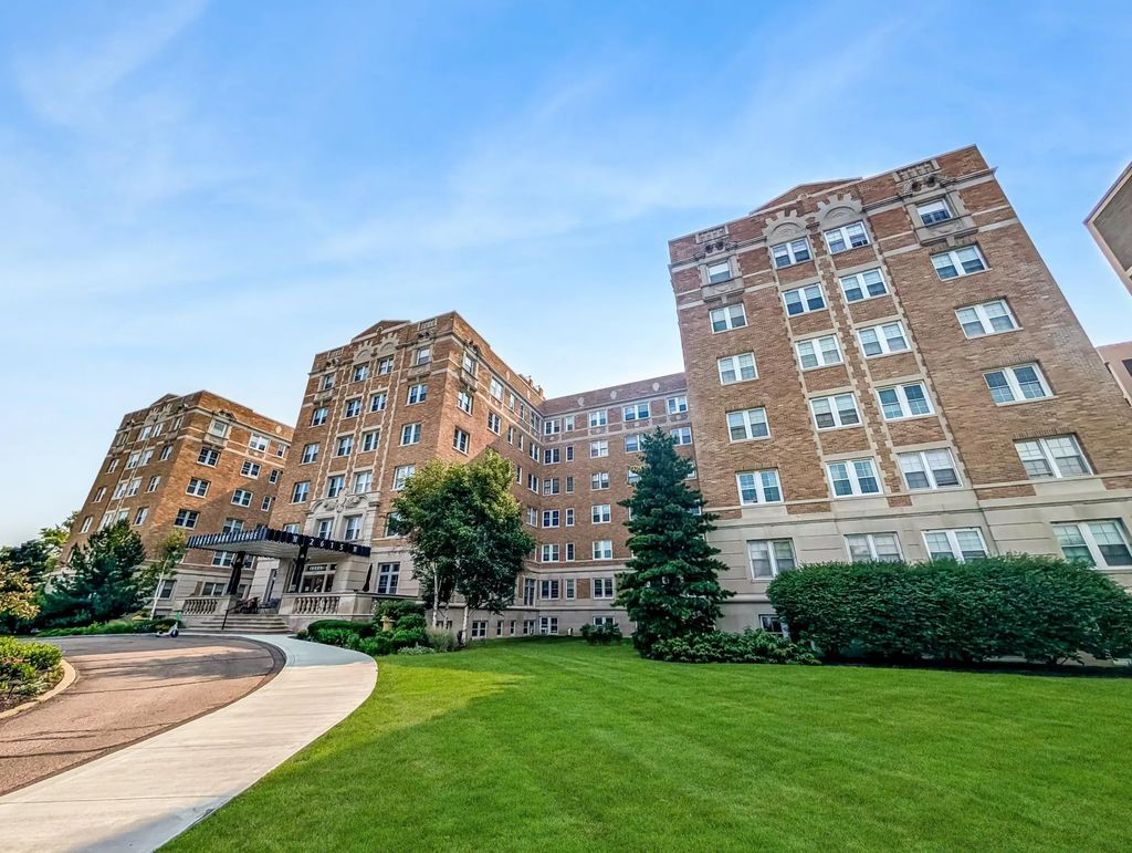 2615 Park Avenue 611, Minneapolis