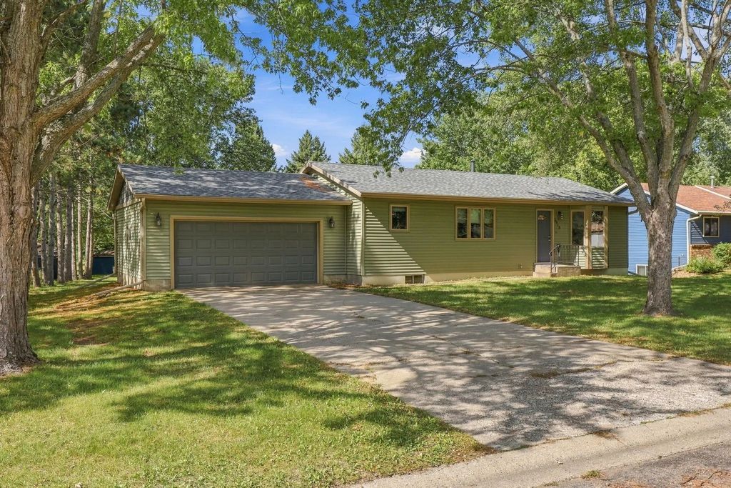 2015 Highview Drive, Sauk Rapids