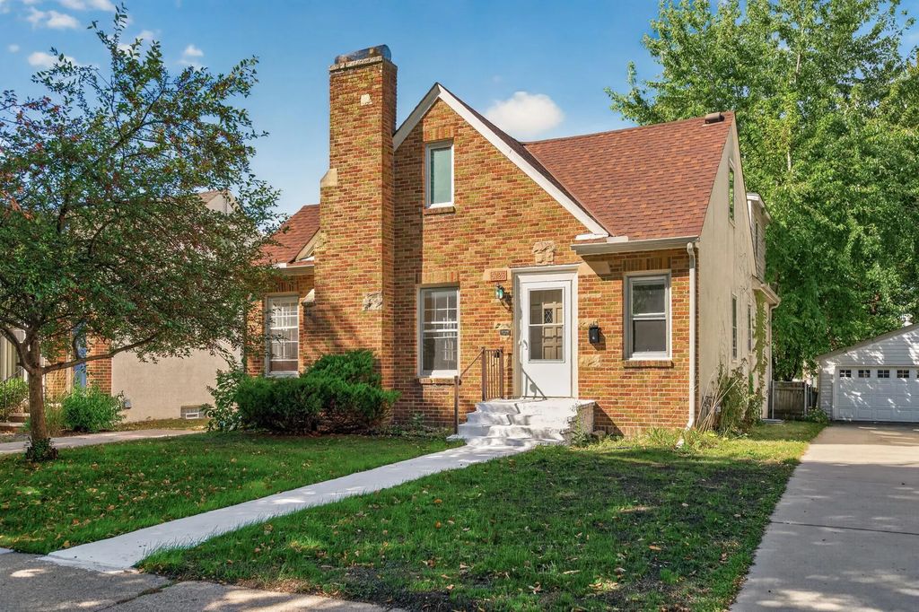 5726 Colfax Avenue S, Minneapolis
