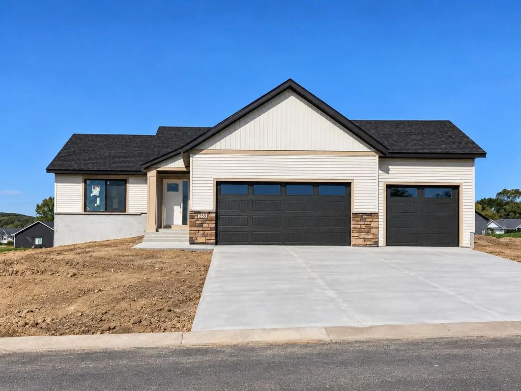 259 14th Avenue Se, Mazeppa