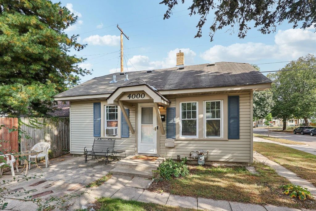 4000 Sheridan Avenue N, Minneapolis