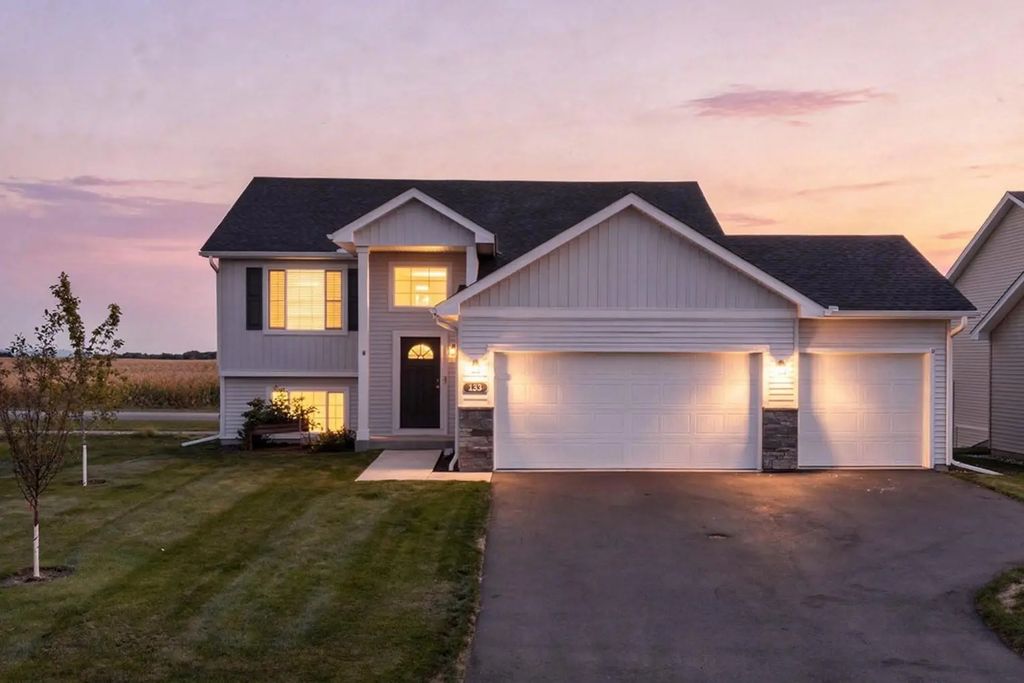 133 Terning Way, Howard Lake