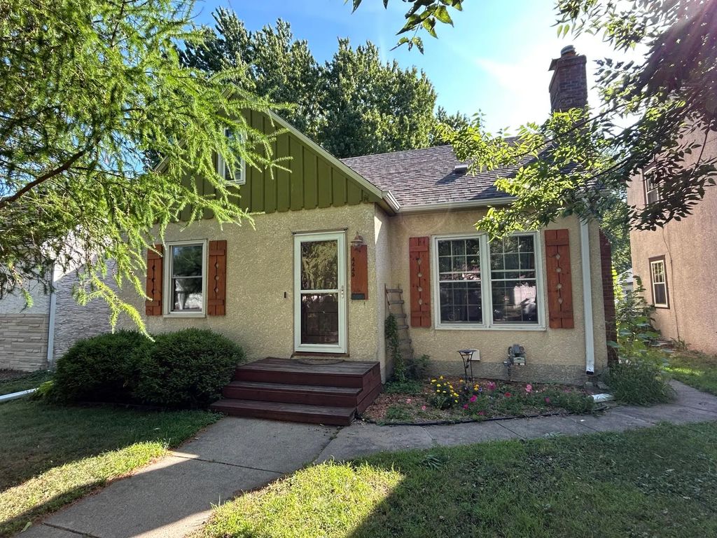 4445 30th Avenue S, Minneapolis