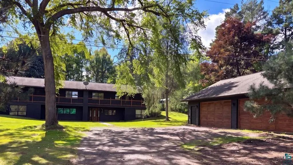 5758 Old Miller Trunk Highway, Duluth