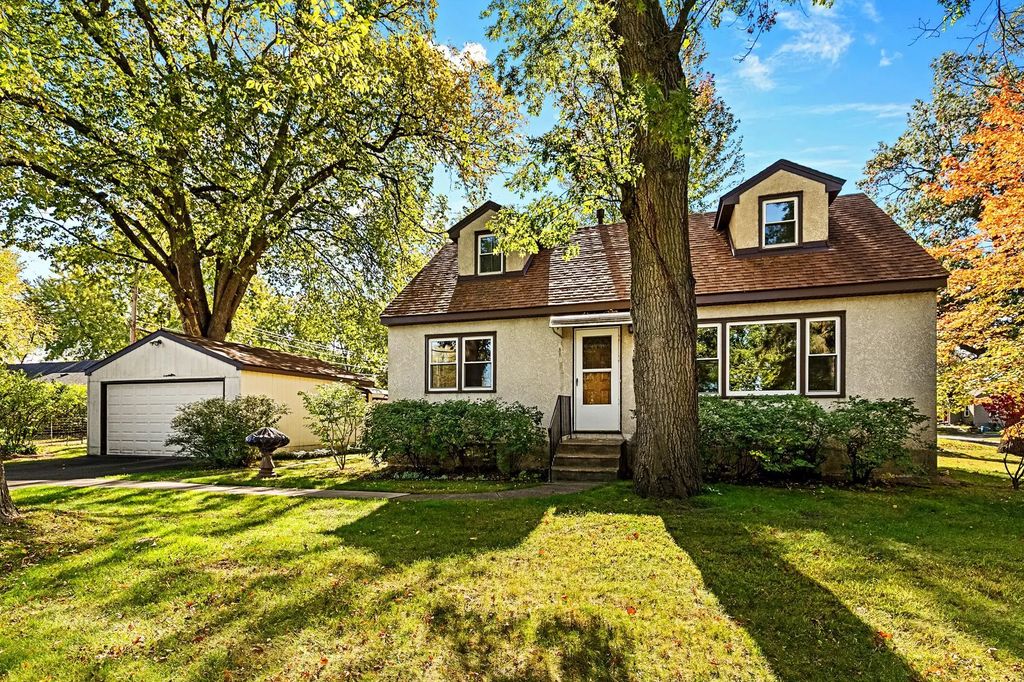 1195 7th Street Nw, New Brighton