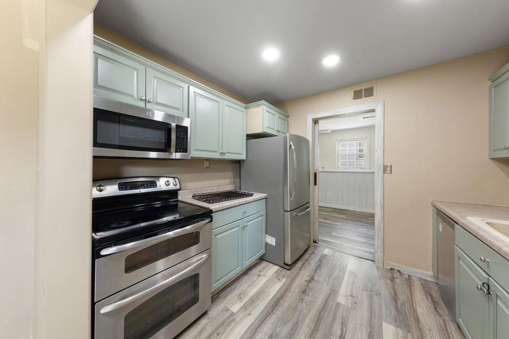1803 2nd Avenue Sw, Austin