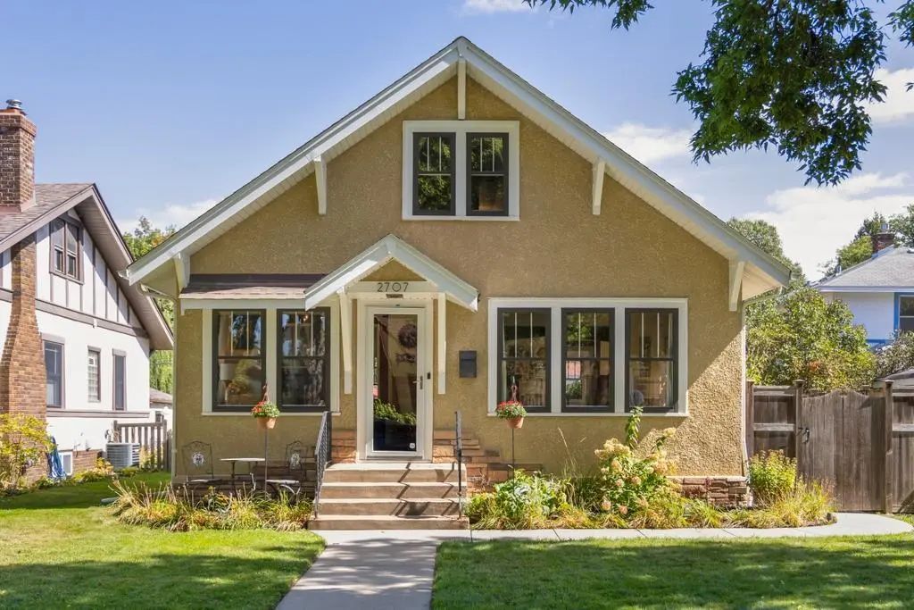 2707 Hayes Street Ne, Minneapolis