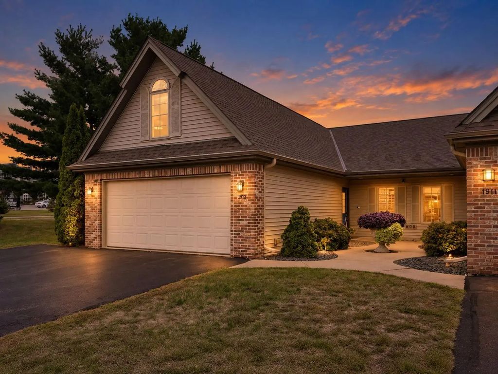 1913 Stone Creek, Hudson
