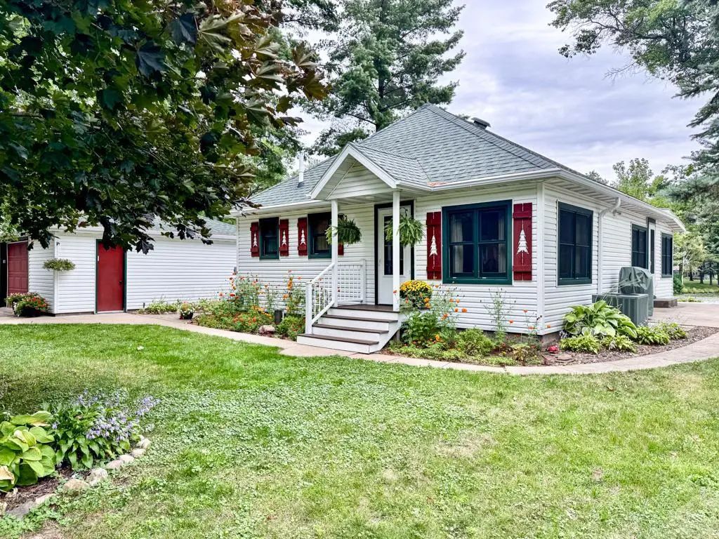 865 23 7/8 Street, Chetek
