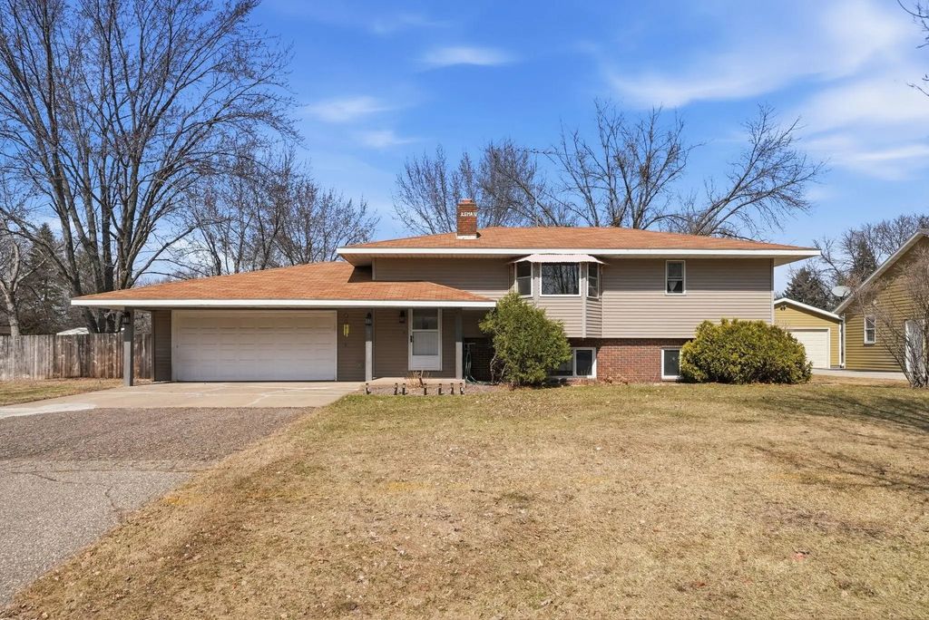 833 Lewis Place, Saint Cloud
