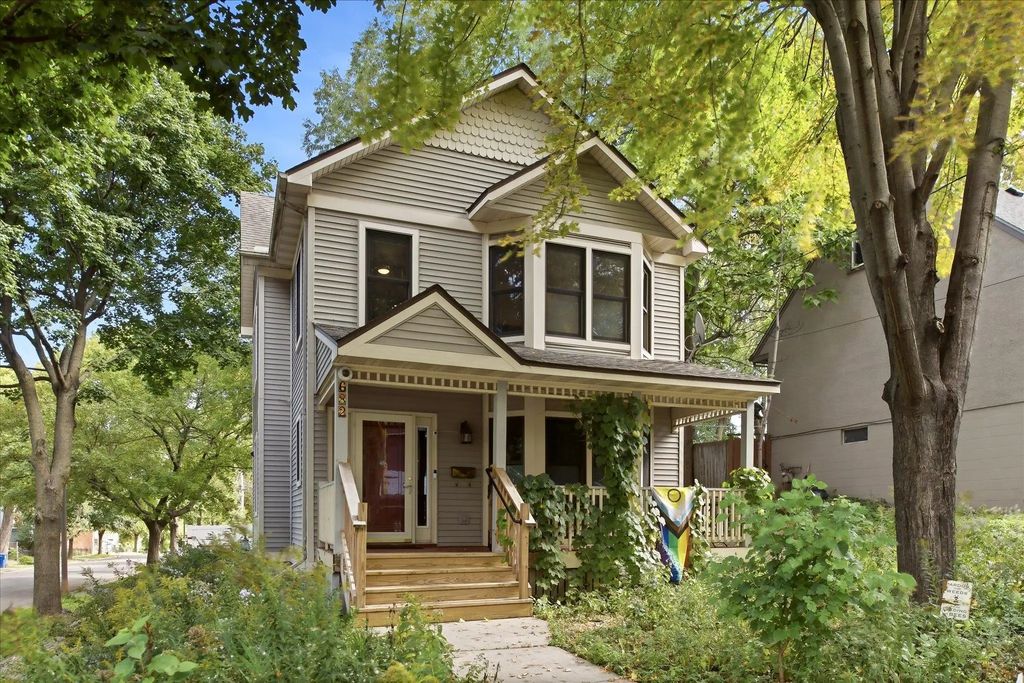 682 Harvard Street, Saint Paul