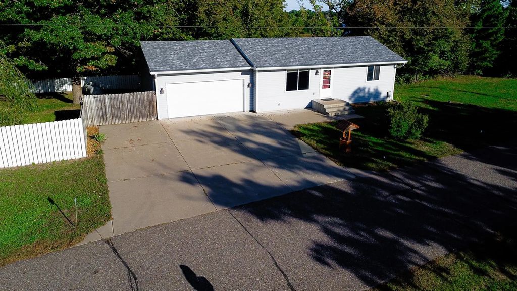 25381 167th Street Nw, Big Lake