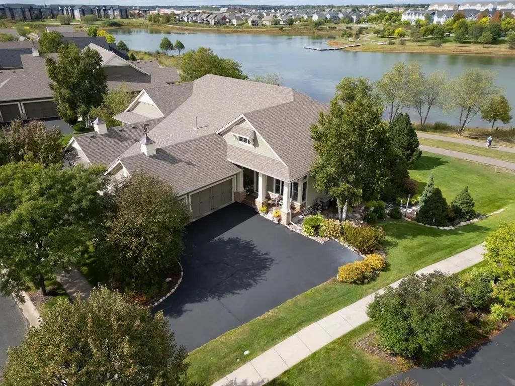 15841 Eastbend Way, Apple Valley