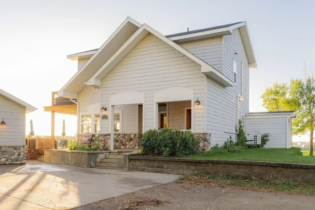 2981 E Lakeside Road, Jamestown