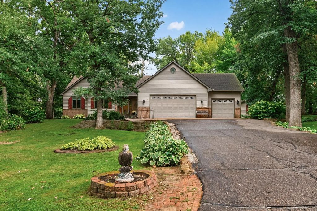 27163 Ironwood Court, Chisago City