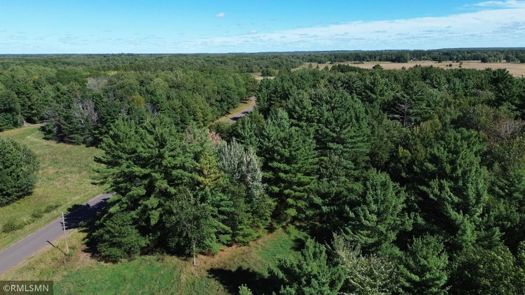 25178 Rylander Road, Grantsburg